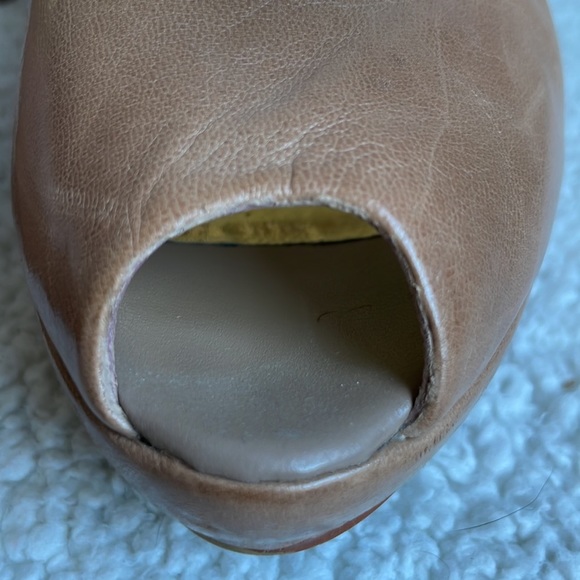 Ted Baker nude Peep Toe Heels - Picture 6 of 14